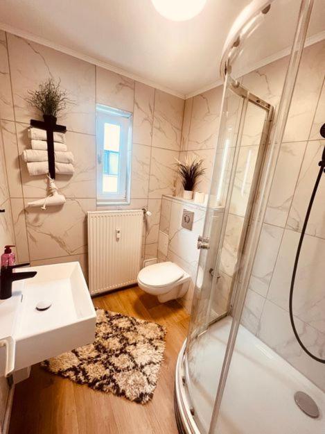 Ferienwohnung An Der Uniklinik Mit Eigener Kueche Und Renoviertem Badezimmer 홈부르크 외부 사진