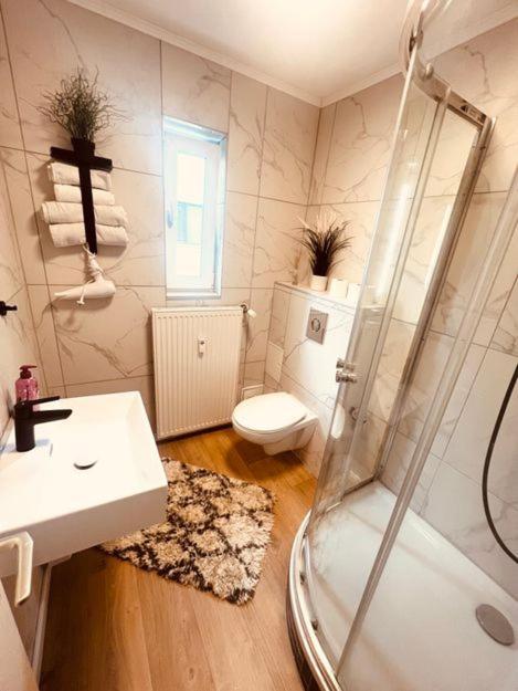 Ferienwohnung An Der Uniklinik Mit Eigener Kueche Und Renoviertem Badezimmer 홈부르크 외부 사진