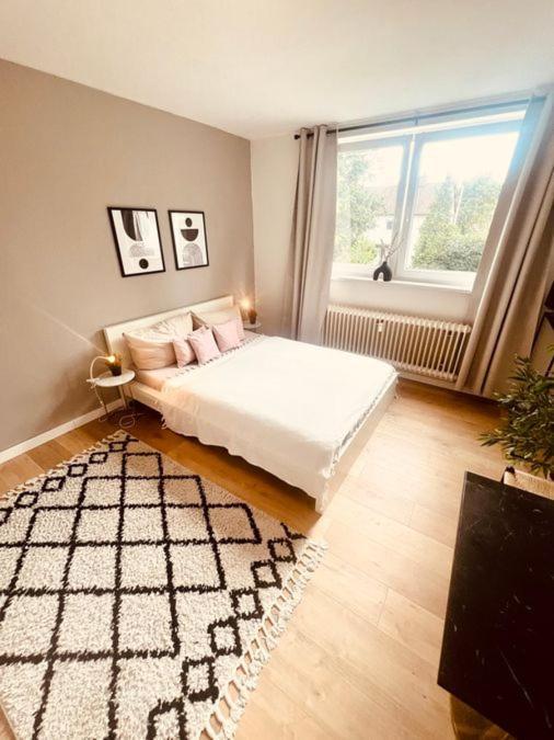 Ferienwohnung An Der Uniklinik Mit Eigener Kueche Und Renoviertem Badezimmer 홈부르크 외부 사진